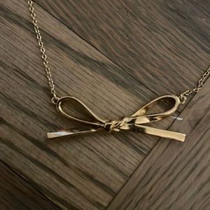 Kate Spade bow necklace not worn
